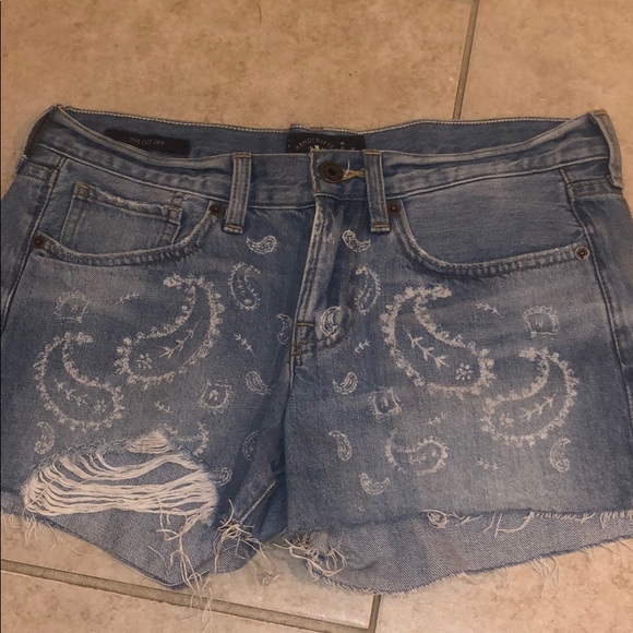 jean shorts - Picture 1 of 3